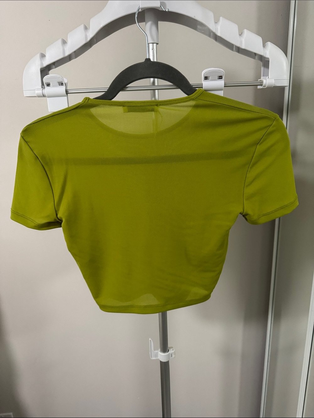 Zara Olive Green Short Sleeve Crop Top - Picture 3 of 3